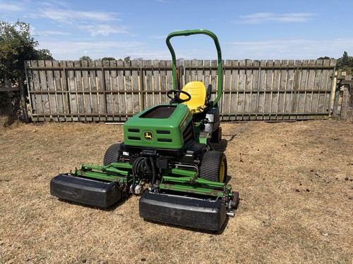 John deere 2653b triple - deere, mower