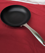 Tramontina  Enamelled Cast Iron Frying Pan 26cm (BOXDAMAGED/SLIGHTLYSCUFFED)