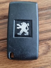 USED PEUGEOT 3 BUTTON REMOTE