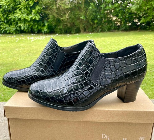 Damart chunky heeled patent