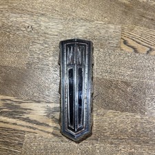 Classic Mini Clubman Grill Badge No Retaining Clips