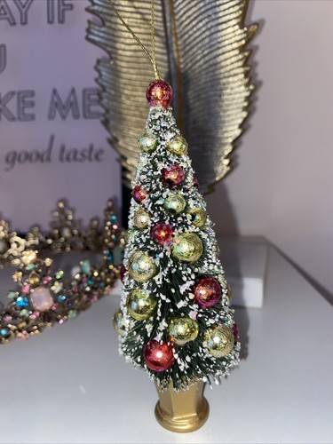 Bottle brush tree - bottle,