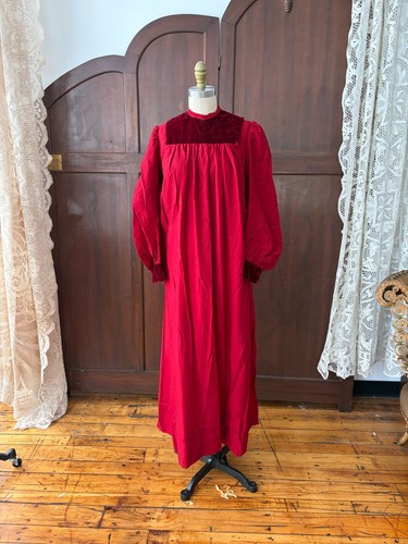 Victorian 1890s red - red, wool