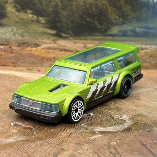 Hot wheels volvo 240 drift - volvo,