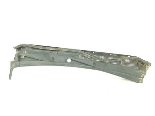 8981942372 molding isuzu max - isuzu, d-max