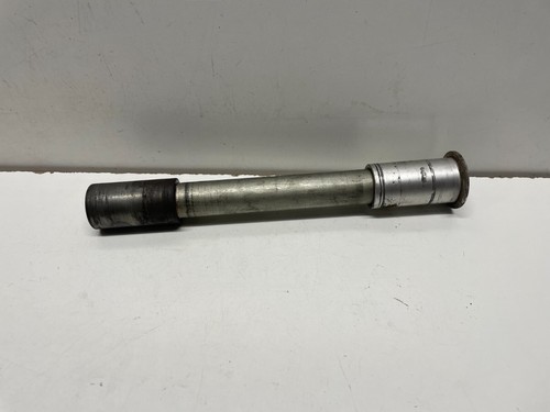 Front wheel spindle suzuki - wheel,