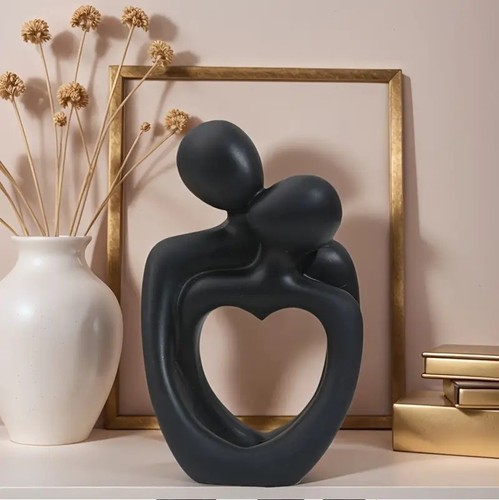Hugging couple figurine - hugging,