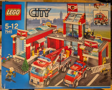 LEGO CITY: Fire Station New Sealed Retired Building Toy Set 7945 DAMAGED