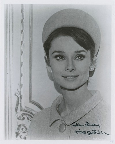 Audrey hepburn signed - hepburn,