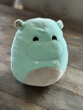 Original SQUISHMALLOW Kelly