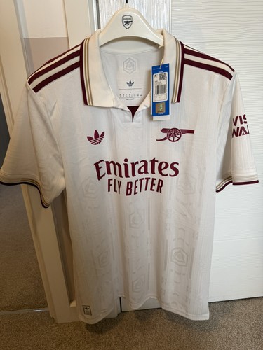 Player issue authentic - player,