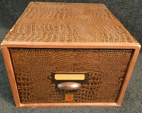 Vintage circa 1950s canto - a,
