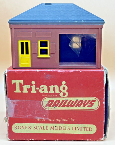Tri ang r66k - porters, with