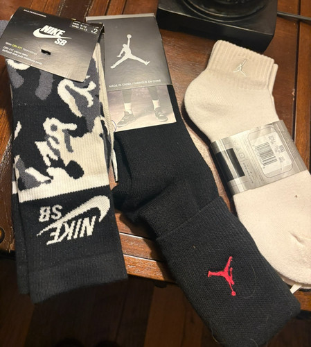 Nwt lot nike socks - of,