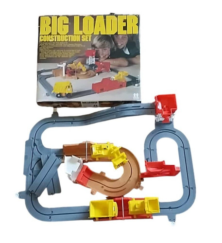 Vintage 1977 tomy - 1977, big