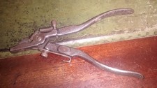 Vintage FOREIGN Saw Set. Saw Setting Pliers Woodworking Carpeters
