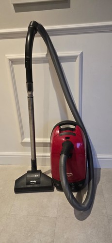 Miele cat and - miele, plus