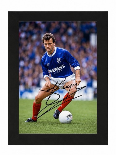 Davie cooper signed autograph - davie,