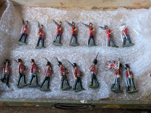 Military model set - set, lead