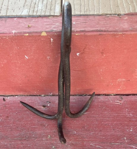 Antique vintage iron grappling - iron,