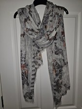 Gorgeous Flamingo Florals