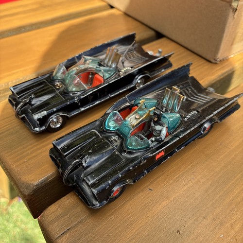 Corgi 267 batmobile - no.267,