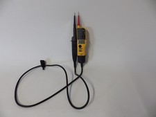 Fluke T150 Voltage and Continuity Tester