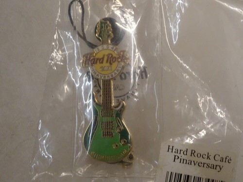 Hard rock cafe pin - rock,