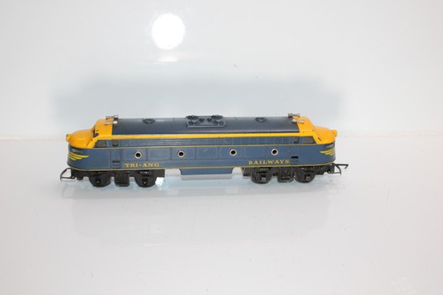 Triang r159 - triang, oo