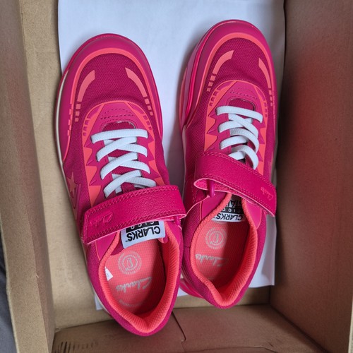 New boxed girls - clarks, suze