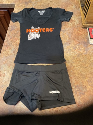 Hooters halloween authentic - hooters,