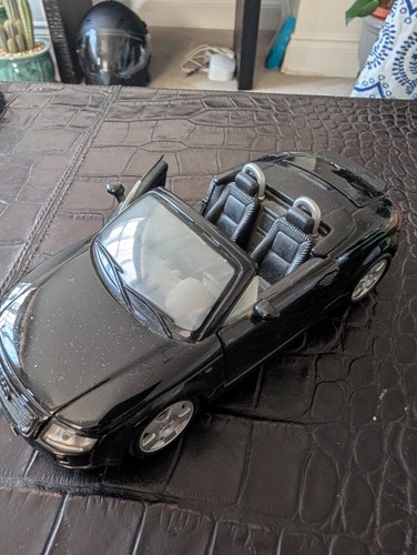 Maisto audi roadster 24 - tt,