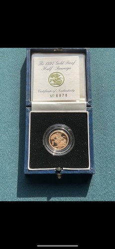 1997 gold half sovereign 22ct - gold,
