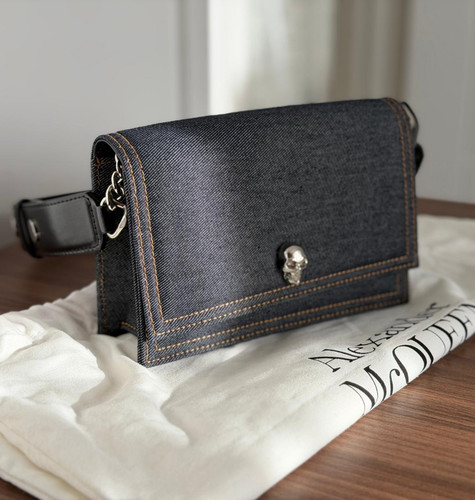 Authentic alexander mcqueen - alexander,