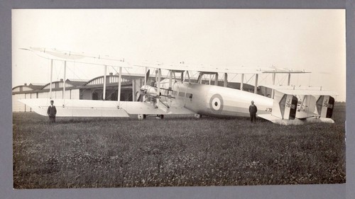 Vickers victoria j7933 - vickers,