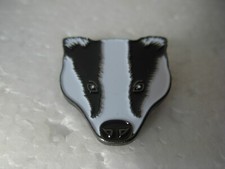 Badger head pin badge