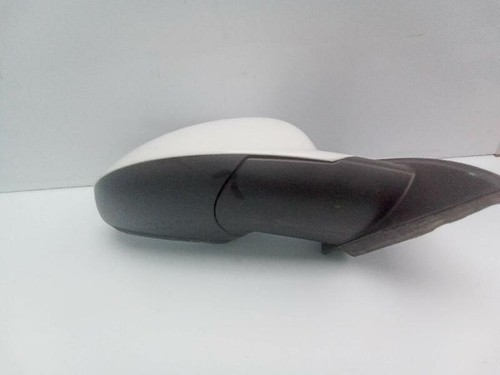 13269576 679852 door mirror