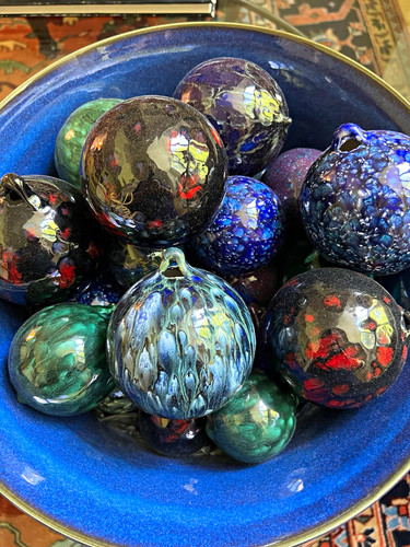 Ceramic balls fine hand - hand, made