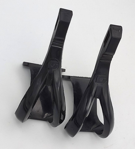 Vintage bike giant toe clips - giant,