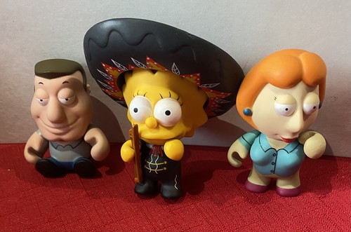 Kidrobot figures family - figures,