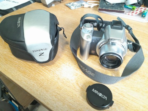Minolta dimage 2 - z1, 3.2