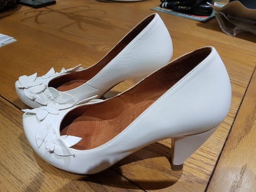 Chie mihara white - chie,