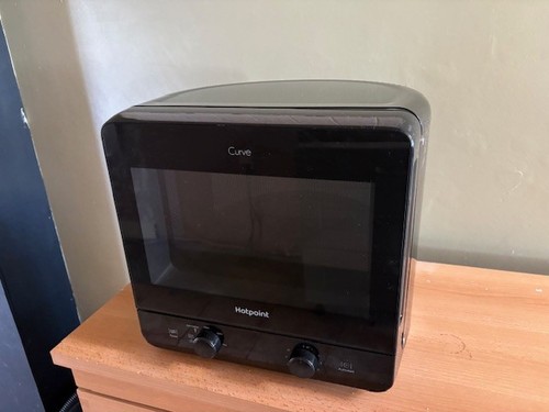 Hotpoint mwh1311b 700w - mwh1311b,