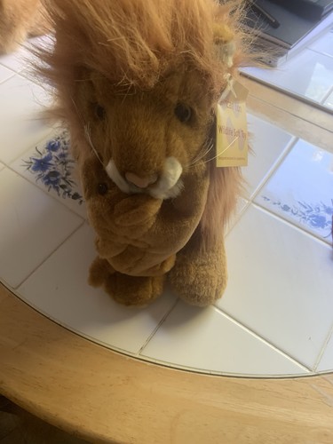 New with tag - new, lion