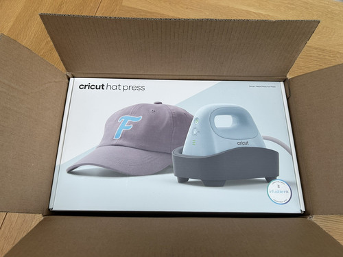 Brand new never used cricut - never,