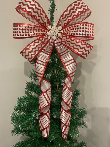 Red white tree - &,