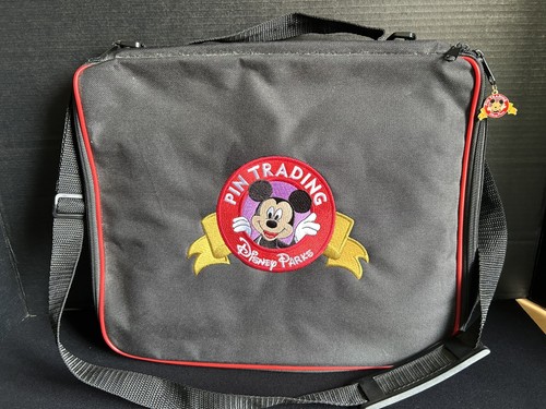 Disneyland paris pin - disneyland,