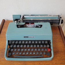 Vintage 1960s Olivetti Lettera