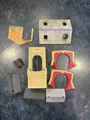 Hornby spare building parts - building,