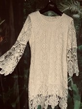 Free post Elegant Stretch Lined Lace Cocktail Dress UK 10 12 Party Date BNWOT